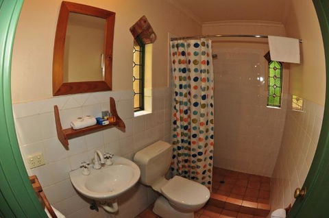 Waterfall Cottages - Australian Directory 2