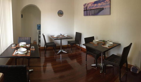 The Royal Dolphin Bed & Breakfast Safety Bay - Australian Directory 28