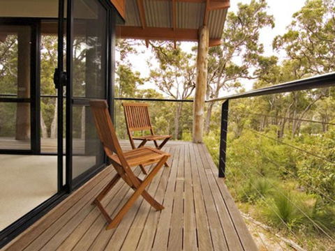 ARUM - Australian Directory 14