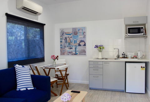The Boulevard Garden Studio - Australian Directory 3
