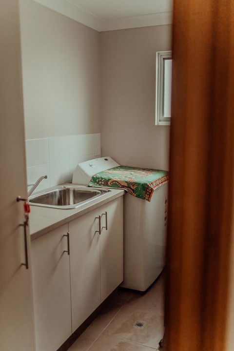 Bluebird Cottage - Australian Directory 24