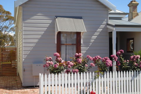Bluebird Cottage - Australian Directory 0