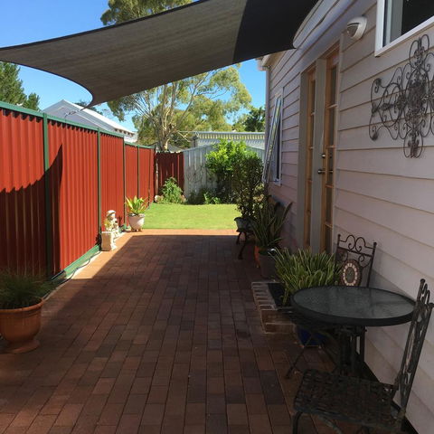 Bluebird Cottage - Australian Directory 27