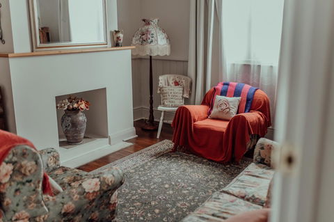 Bluebird Cottage - Australian Directory 9