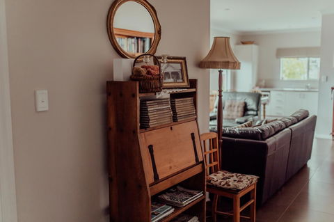 Bluebird Cottage - Australian Directory 14