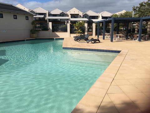 Zephyr Studio - Australian Directory 34