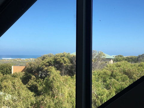 Zephyr Studio - Australian Directory 31