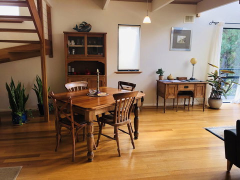 Zephyr Studio - Australian Directory 7