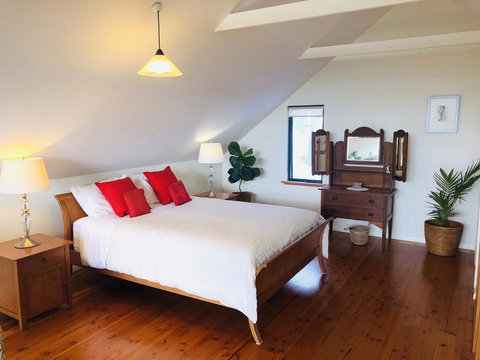 Zephyr Studio - Australian Directory 12