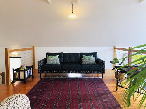 Zephyr Studio - Australian Directory 17