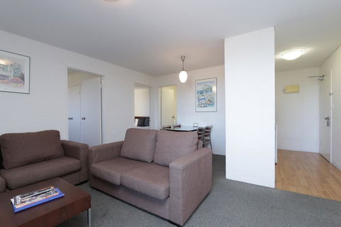 Atrium Hotel Mandurah - Australian Directory 41