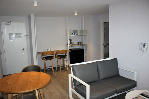 Atrium Hotel Mandurah - Australian Directory 12