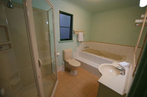 Gracetown Caravan Park - Australian Directory 25