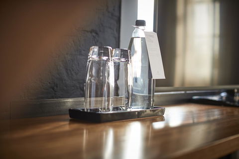 The Premier Mill Hotel - Australian Directory 11