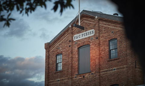 The Premier Mill Hotel - Australian Directory 12