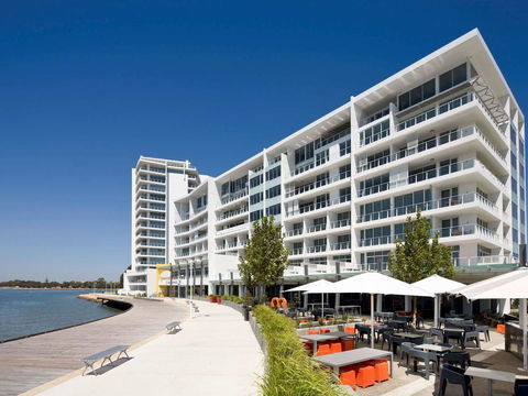 The Sebel Mandurah - Australian Directory 38