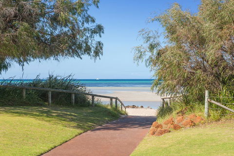 Dunsborough Beach Cottages - Australian Directory 2