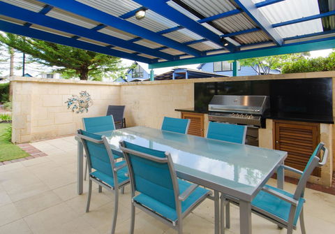 Dunsborough Beach Cottages - Australian Directory 31