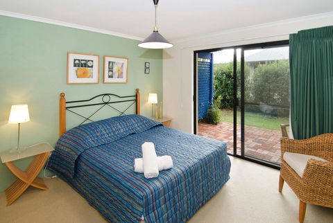 Dunsborough Beach Cottages - Australian Directory 27