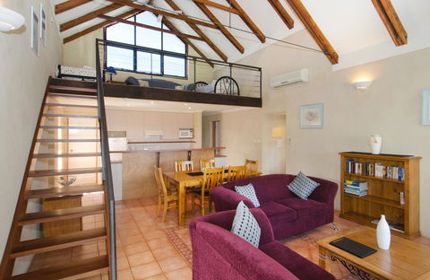 Dunsborough Beach Cottages - Australian Directory 13