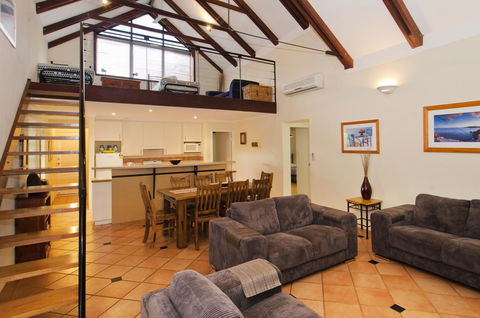 Dunsborough Beach Cottages - Australian Directory 12