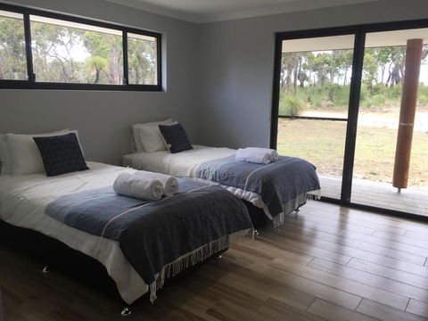 Eagle Bay House - Australian Directory 2