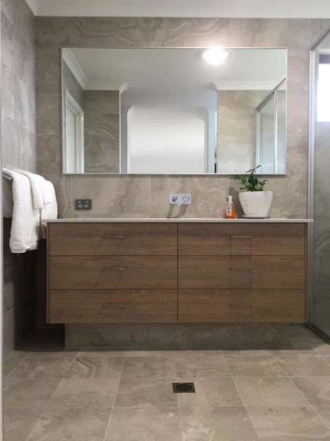 Eagle Bay House - Australian Directory 23