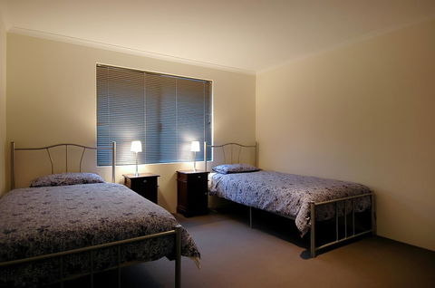 THE SANCTUARY LUXURY HOLIDAY HOME - Australian Directory 5