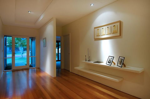 THE SANCTUARY LUXURY HOLIDAY HOME - Australian Directory 12