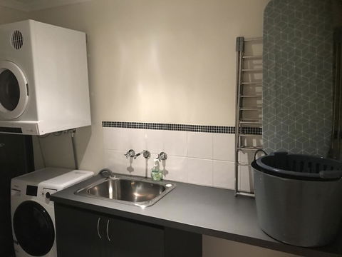 THE SANCTUARY LUXURY HOLIDAY HOME - Australian Directory 29