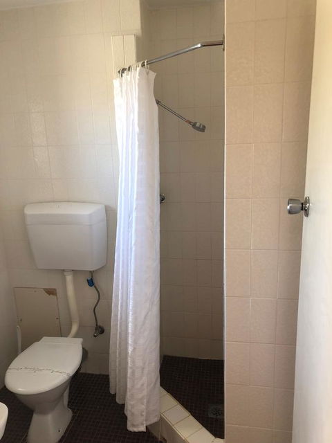 Kambalda Hotel - Australian Directory 14