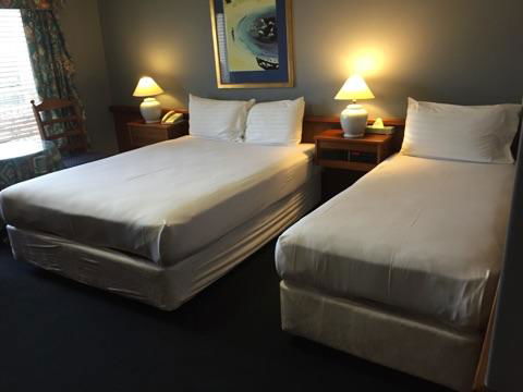 Clifton Motel & Grittleton Lodge - Australian Directory 10