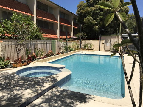 Rosalie 46 - Australian Directory 0
