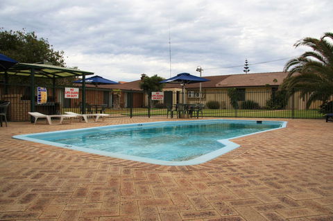 Cervantes Pinnacles Motel - Australian Directory 1