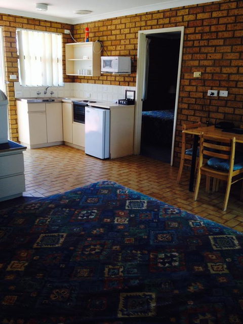 Cervantes Pinnacles Motel - Australian Directory 15