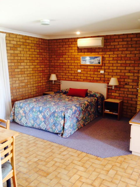 Cervantes Pinnacles Motel - Australian Directory 11