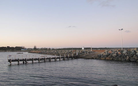 Hopetoun Motel & Chalet Village - Australian Directory 14