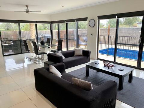 The CÃ©ad MÃ­le FÃ¡ilte Busselton - Australian Directory 0