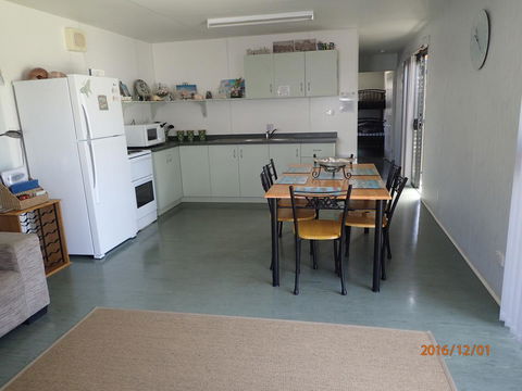 Leander Reef Holiday Park - Australian Directory 7