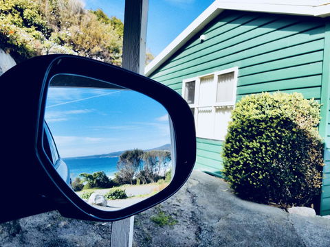 Burgess Cottage - Australian Directory 9