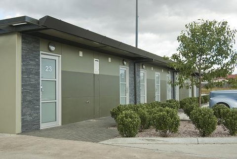Brighton Hotel Motel - Australian Directory 14
