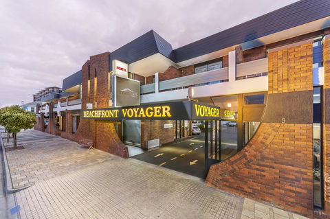 Beachfront Voyager Motor Inn - Australian Directory 2