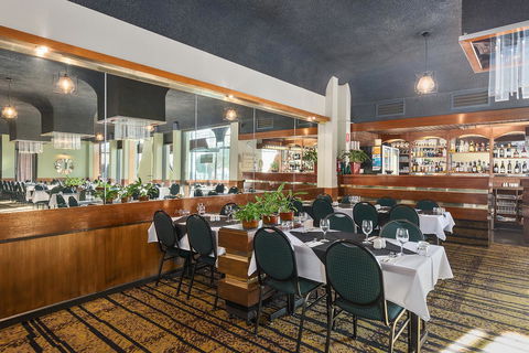 Beachfront Voyager Motor Inn - Australian Directory 3