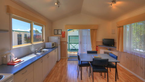 Bicheno Cabin Park - Australian Directory 17