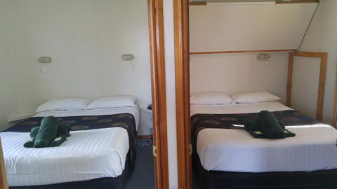 Bicheno Cabin Park - Australian Directory 32