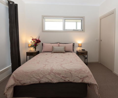 Erriba House - Australian Directory 13
