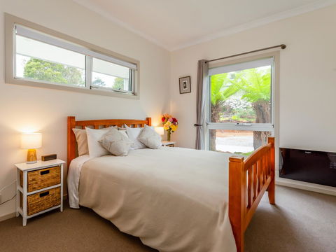 Erriba House - Australian Directory 11