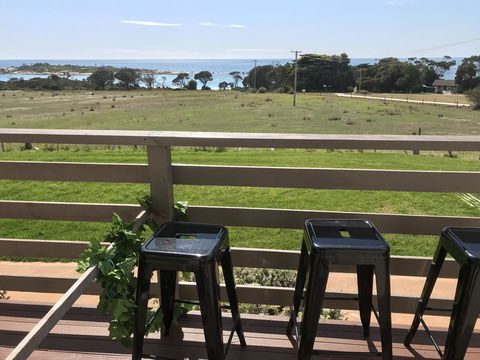 Beachend Bicheno - Australian Directory 16