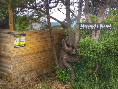 Beachend Bicheno - Australian Directory 1