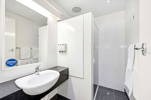 Coach House Launceston - Australian Directory 23